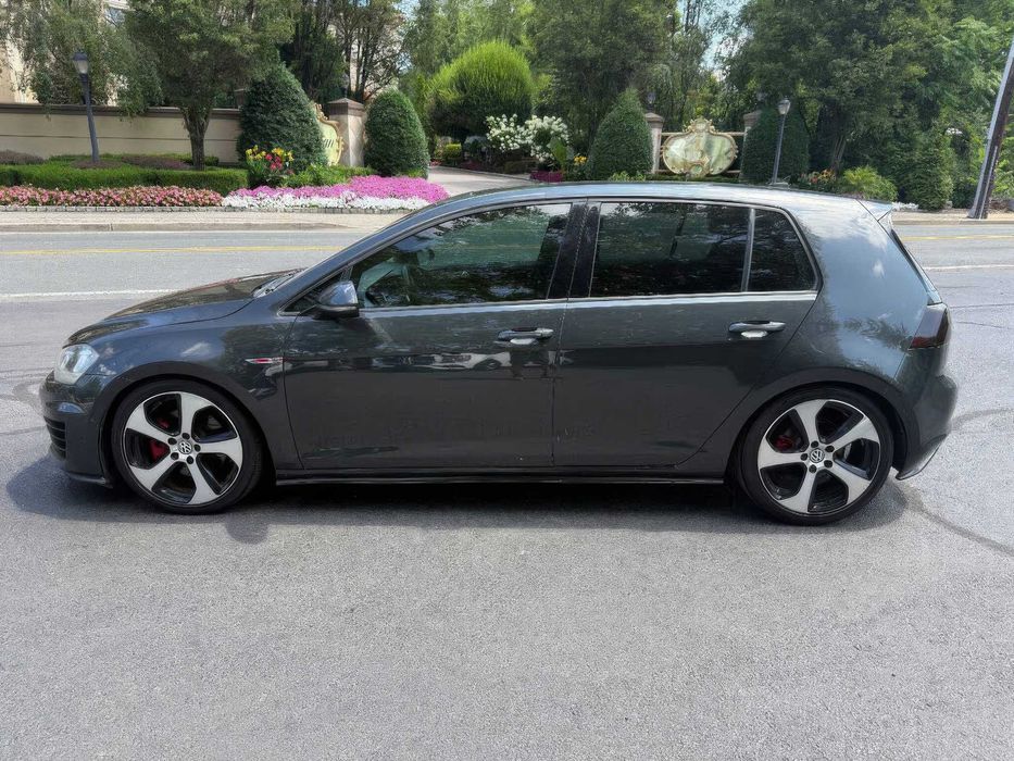 Volkswagen Golf GTI SE      2016
