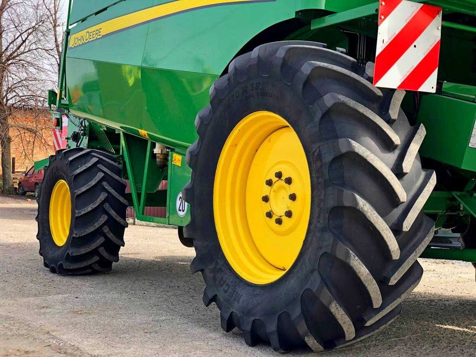 Комбайн John Deere W 440 (2014)
