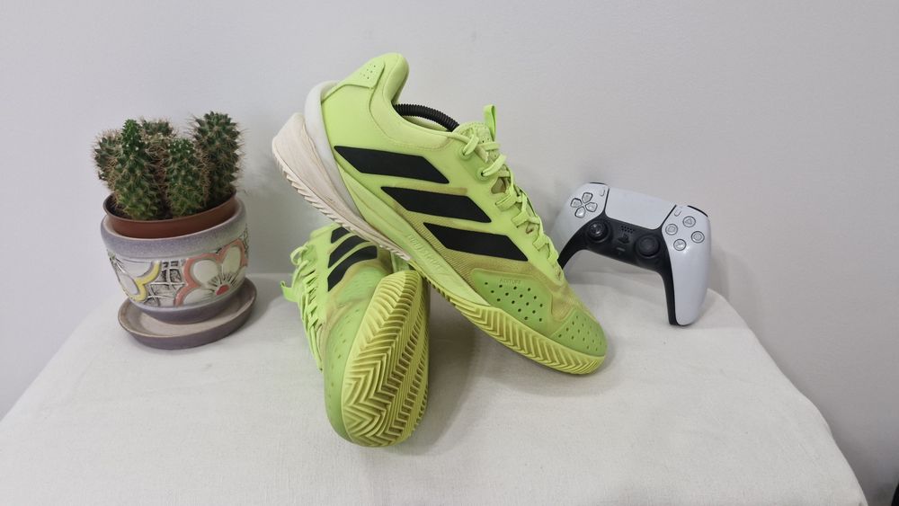 Кросівки Adidas Ubersonic.Розмір 44.5
