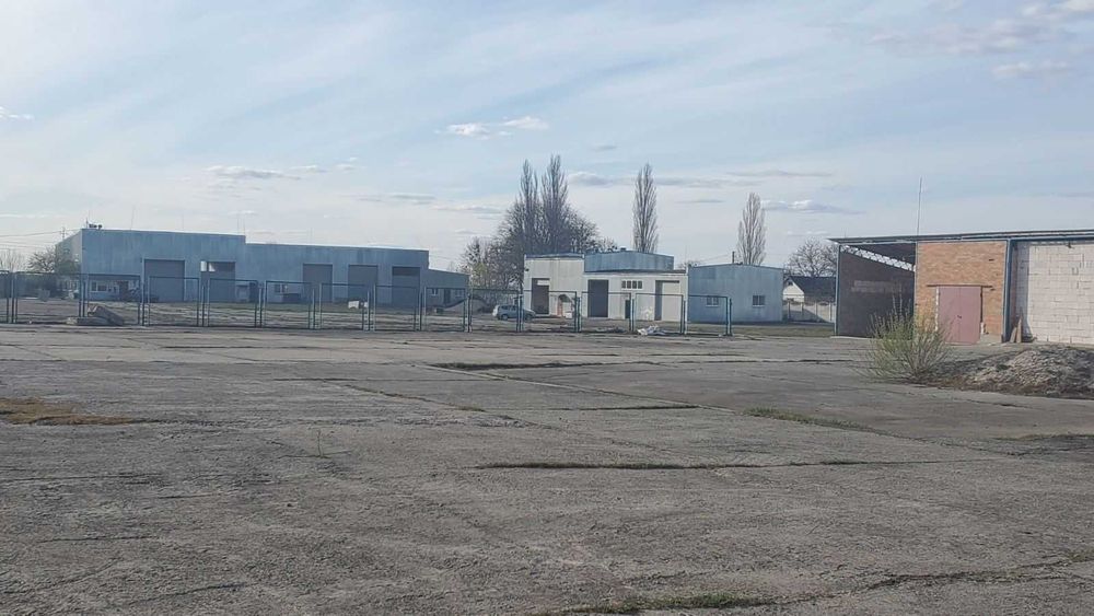 Оренда та продаж  складських та виробничих приміщень.Острог - Бадівка