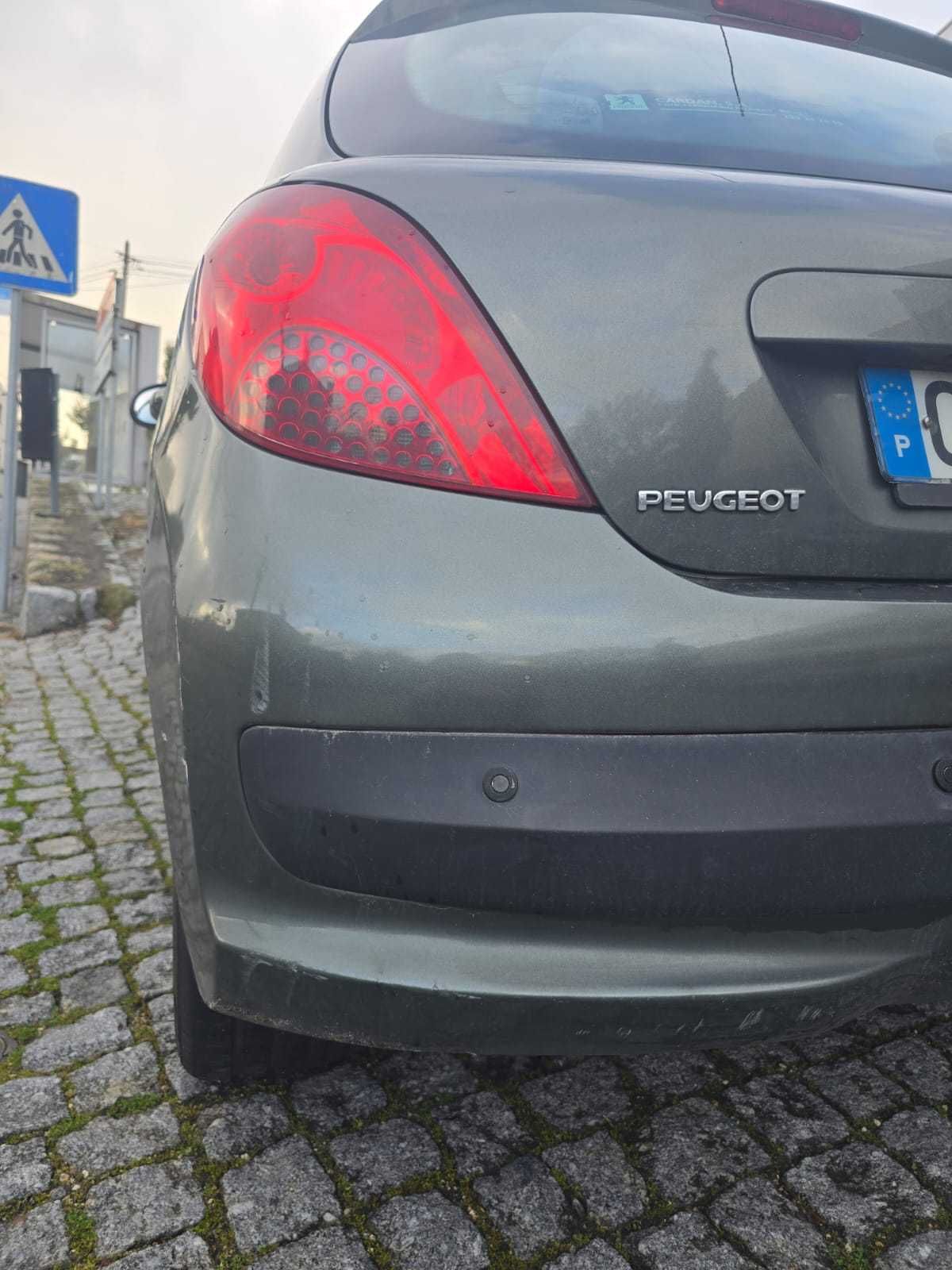 Peugeot 207 - 1.6 Hdi