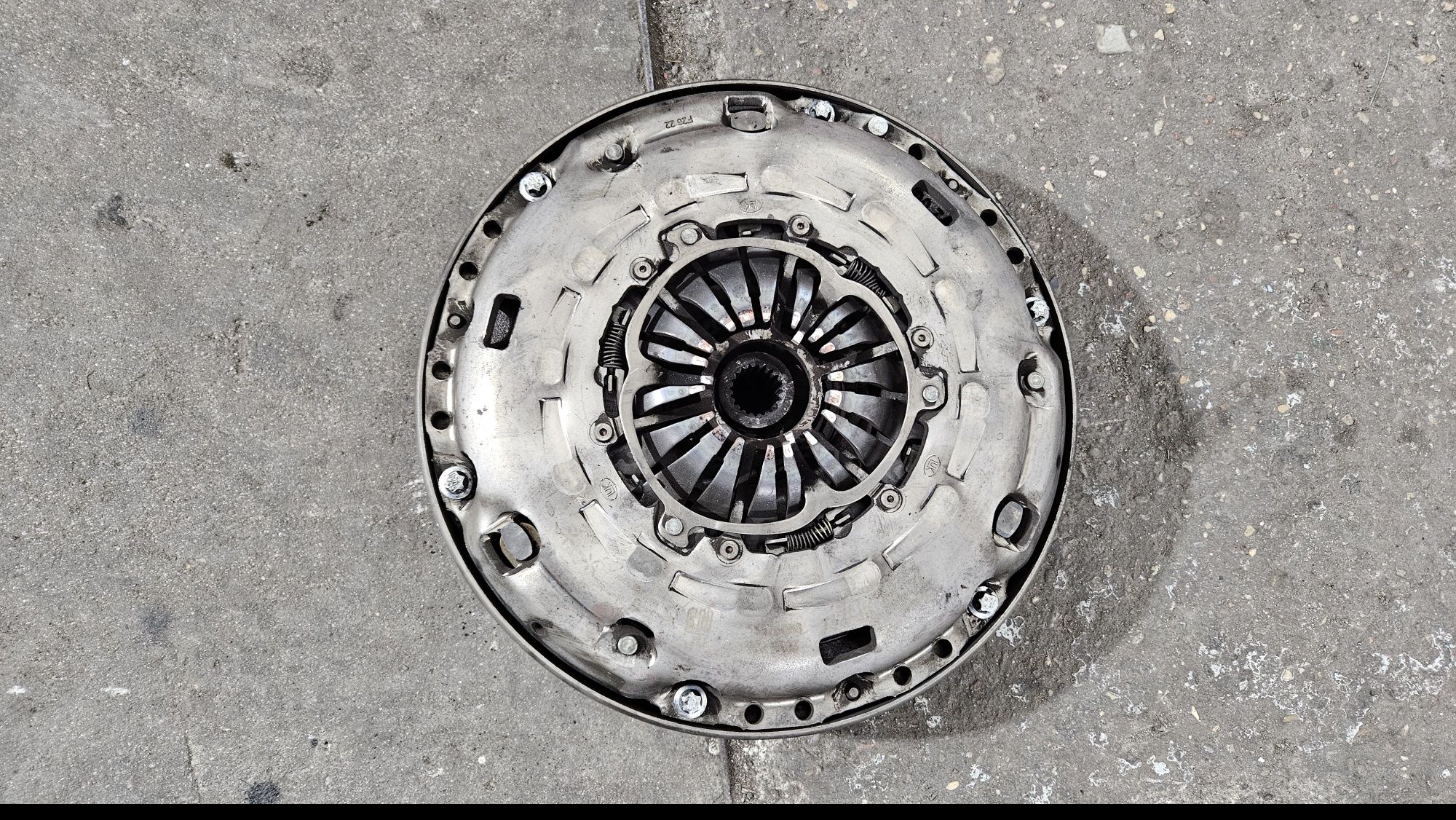 Sprzęgło dwumas dwumasa m32 A17DTR 1.7 cdti opel astra j IV 4 zafira b