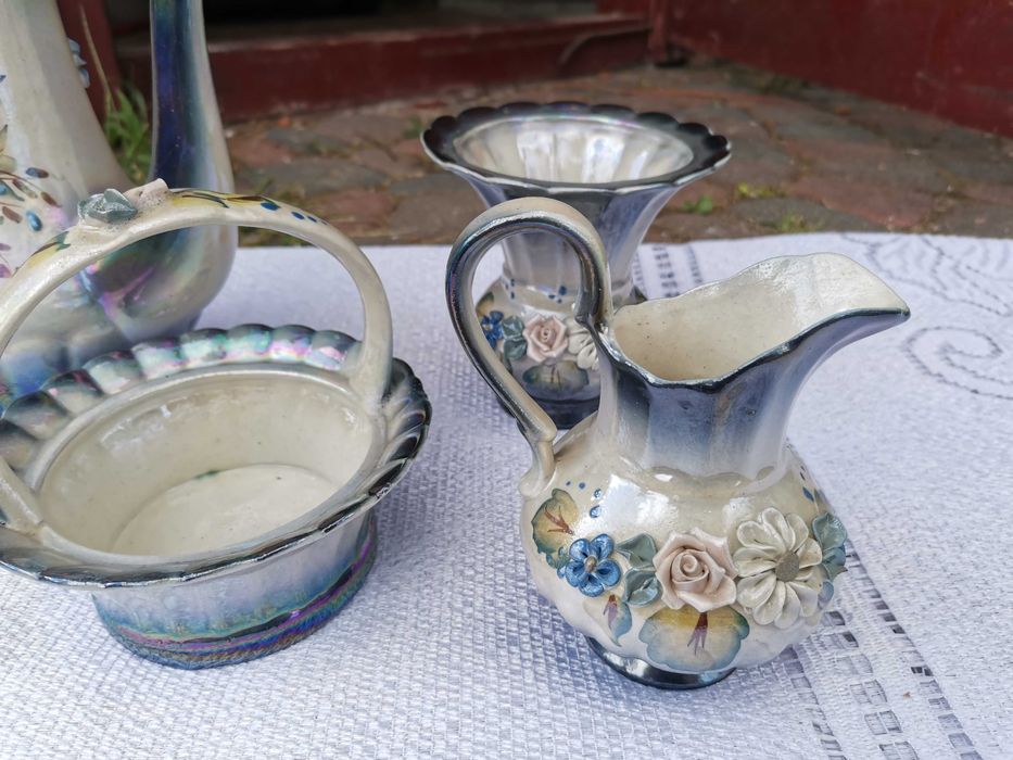 Filiżanki komplet z elementami