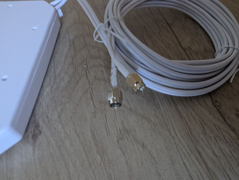Antena MIMO LTE 4G wzmacniacz sygnału LTE 4G kabel 2m dookólna SMA