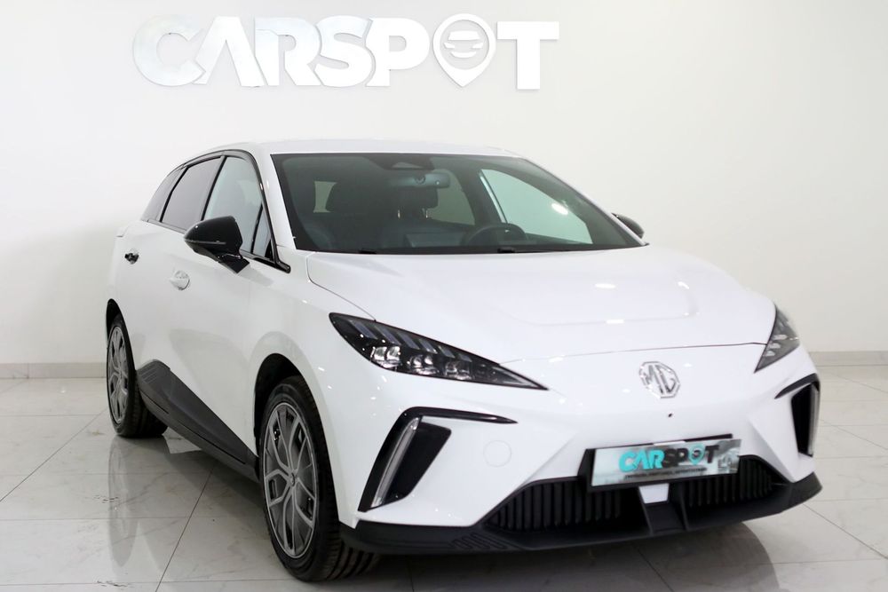 MG MG4 51 kWh Luxury