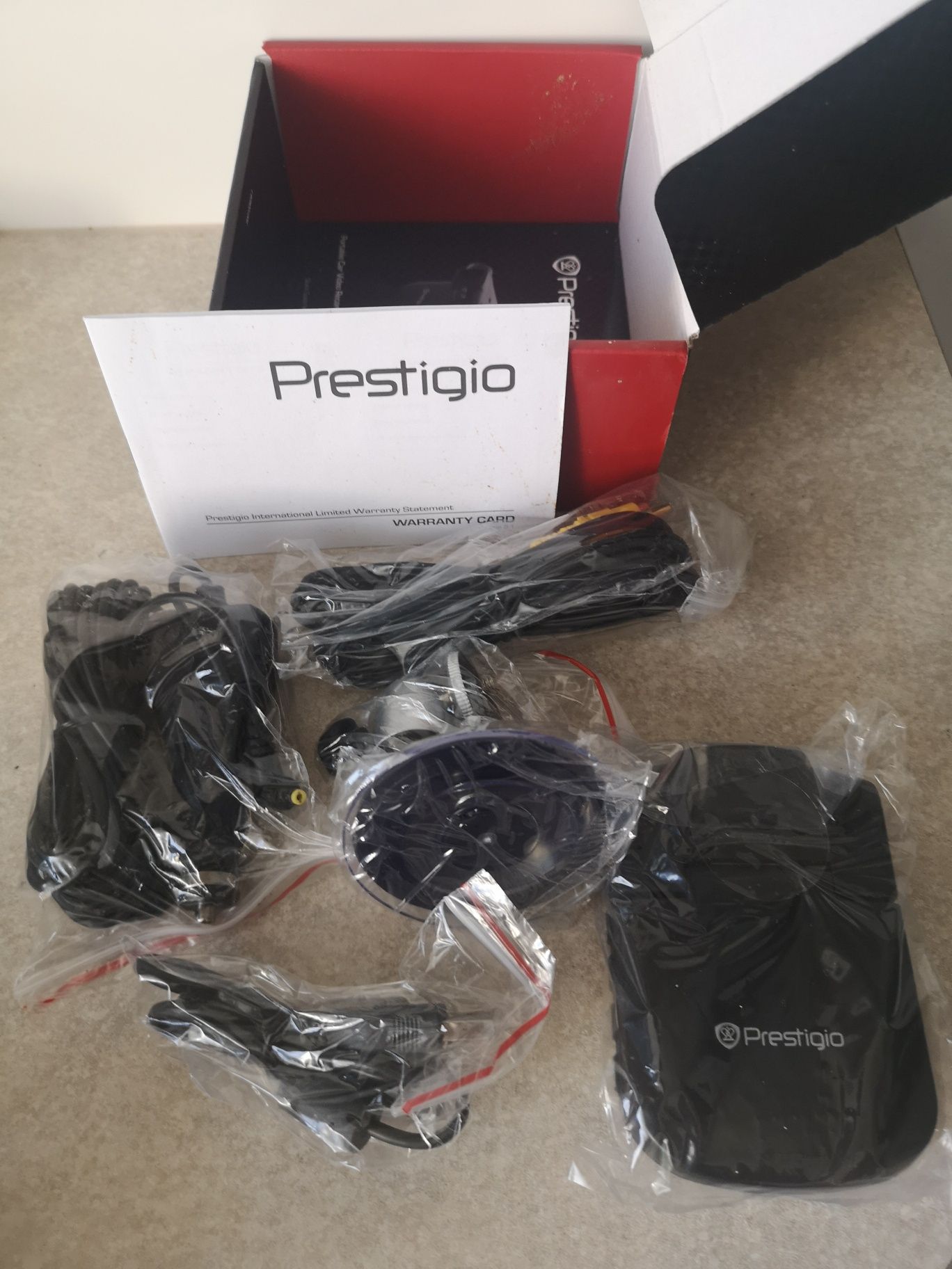 Kamera rejestrator samochodowy Prestigio RoadRunner HD1 HD720P Nowy