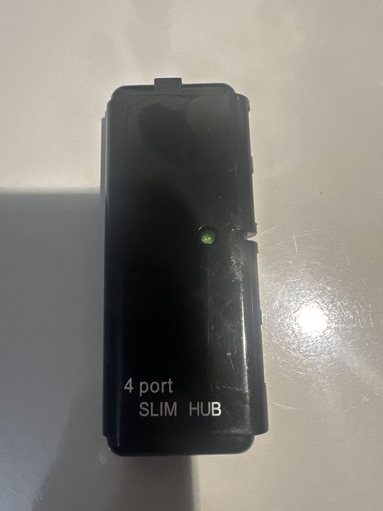 HUB slim 4 port Hub