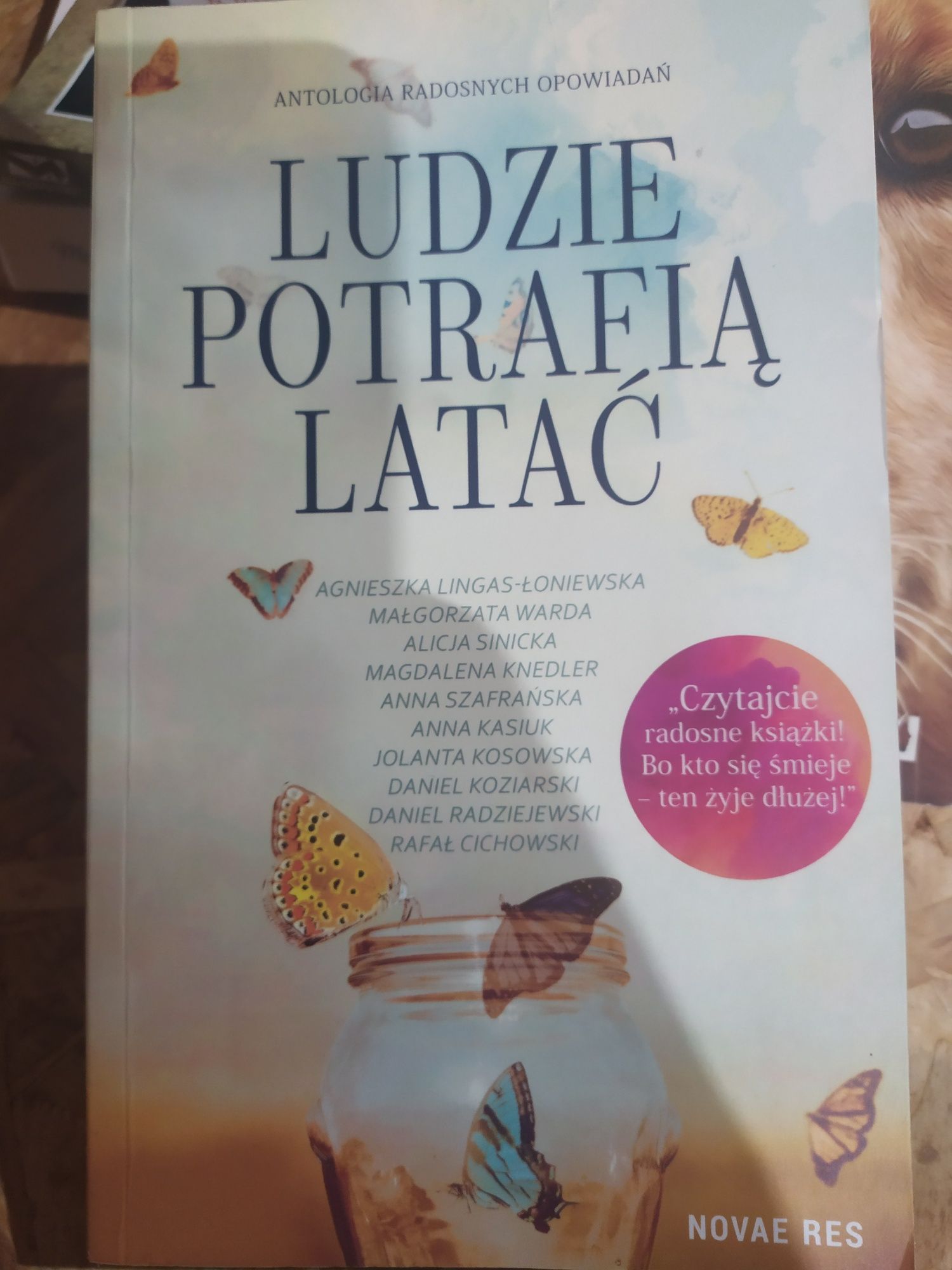 Flaw (les) Opowiedz, Stado Iskra światła Był sobie pies ludzie potrafi