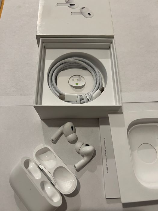 Słuchawki Apple AirPods Pro 2 seria II, na gwarancji, oryginalne 100%