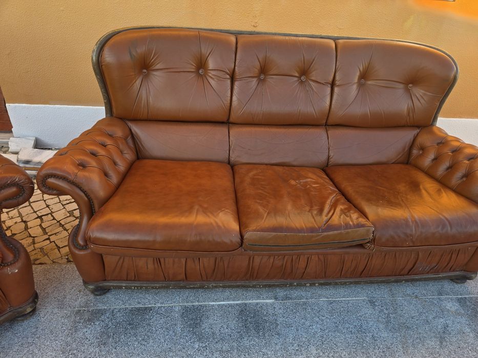 Sofas de pele bom estado