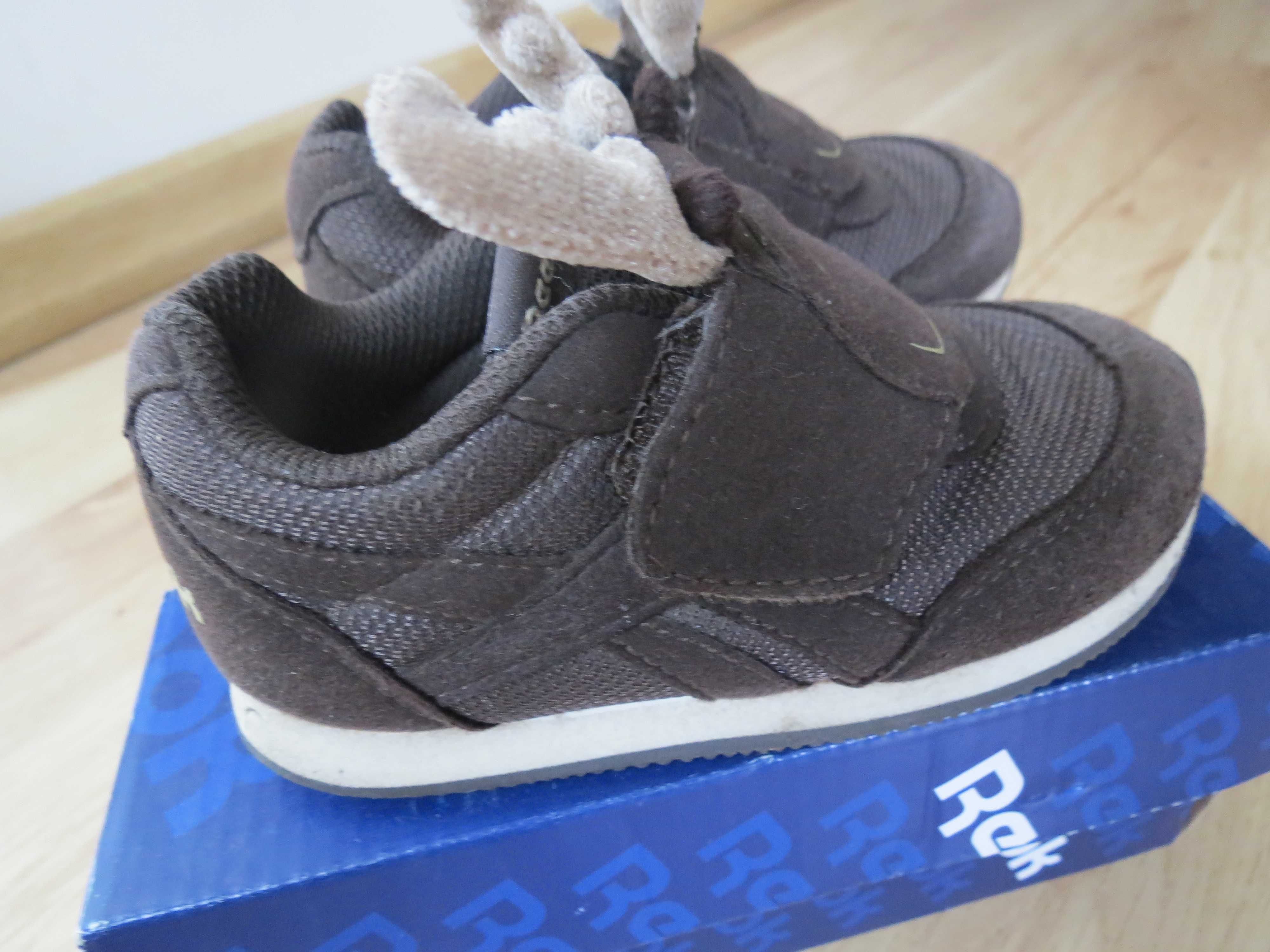 adidaski firmy Reebok rozm 23,5 - 13,5 cm