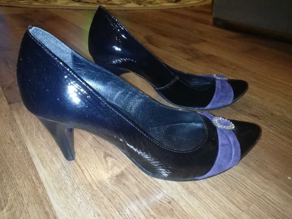 Eleganckie, czarne buty Vero Gomma, rozmiar 39