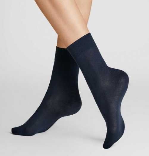 5X Gładkie markowe skarpetki cienka bawełna HUDSON granat 35-38 -75%
