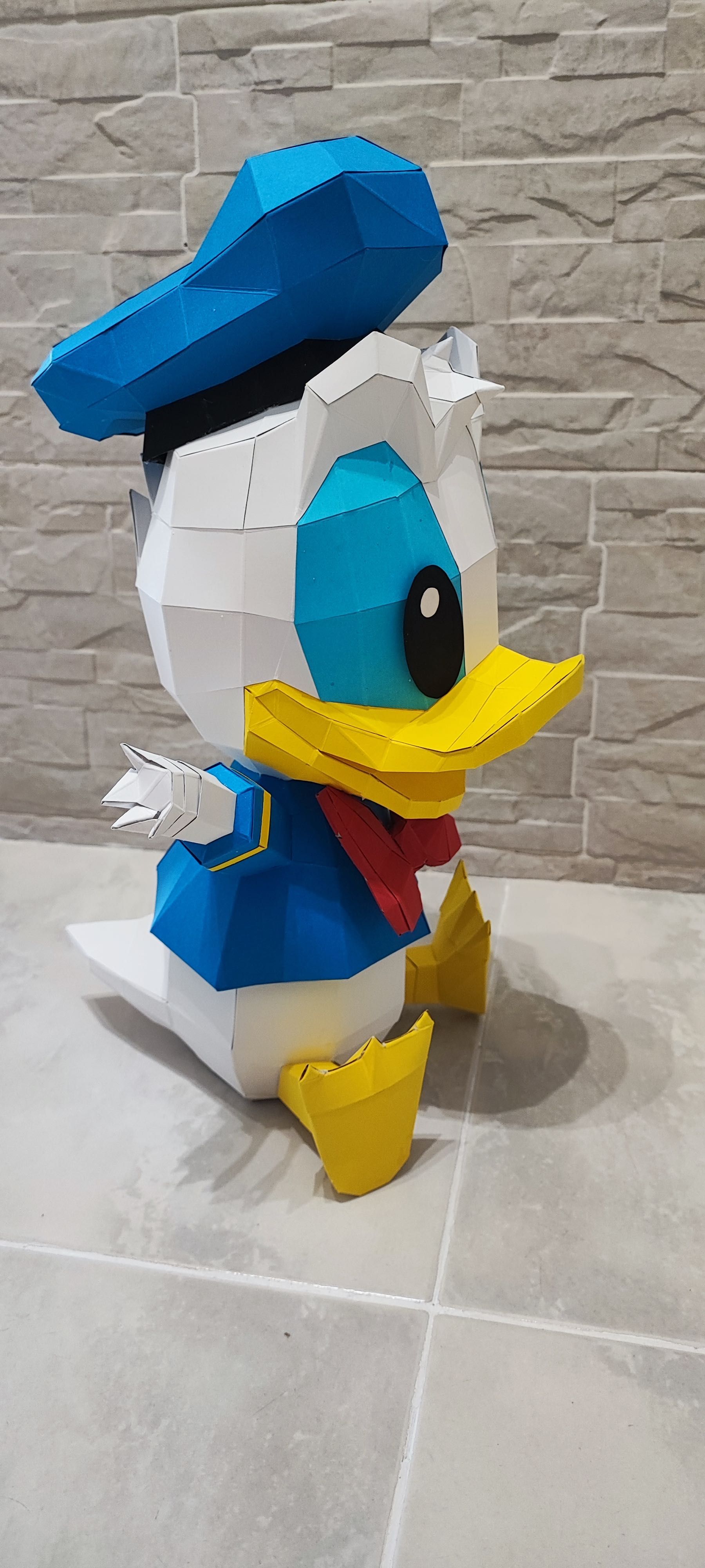 Papercraft Modelo 49 - Donald