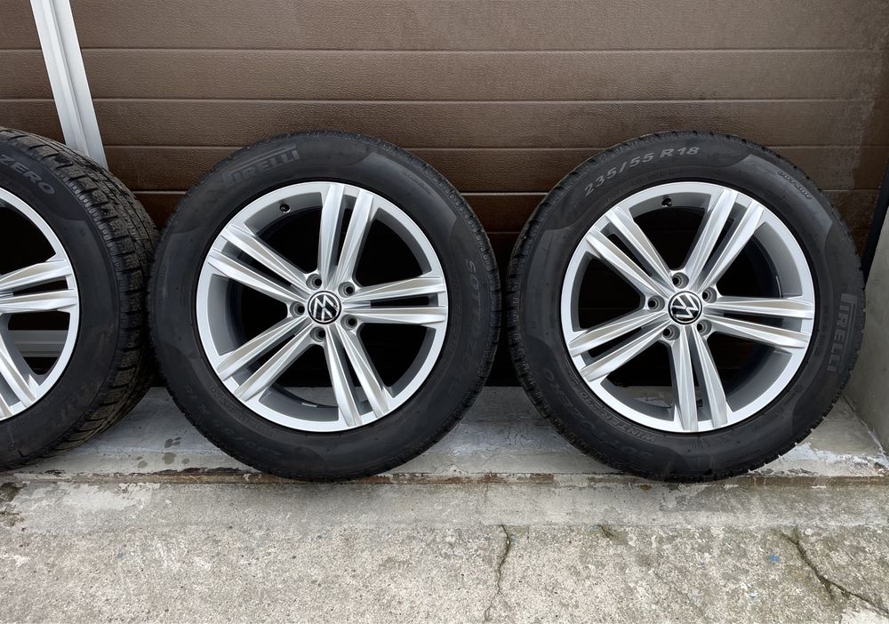 4x alufelgi 5x112 r18 et43 7J Opony 235/55 18 Pirelli Winter VW Tiguan