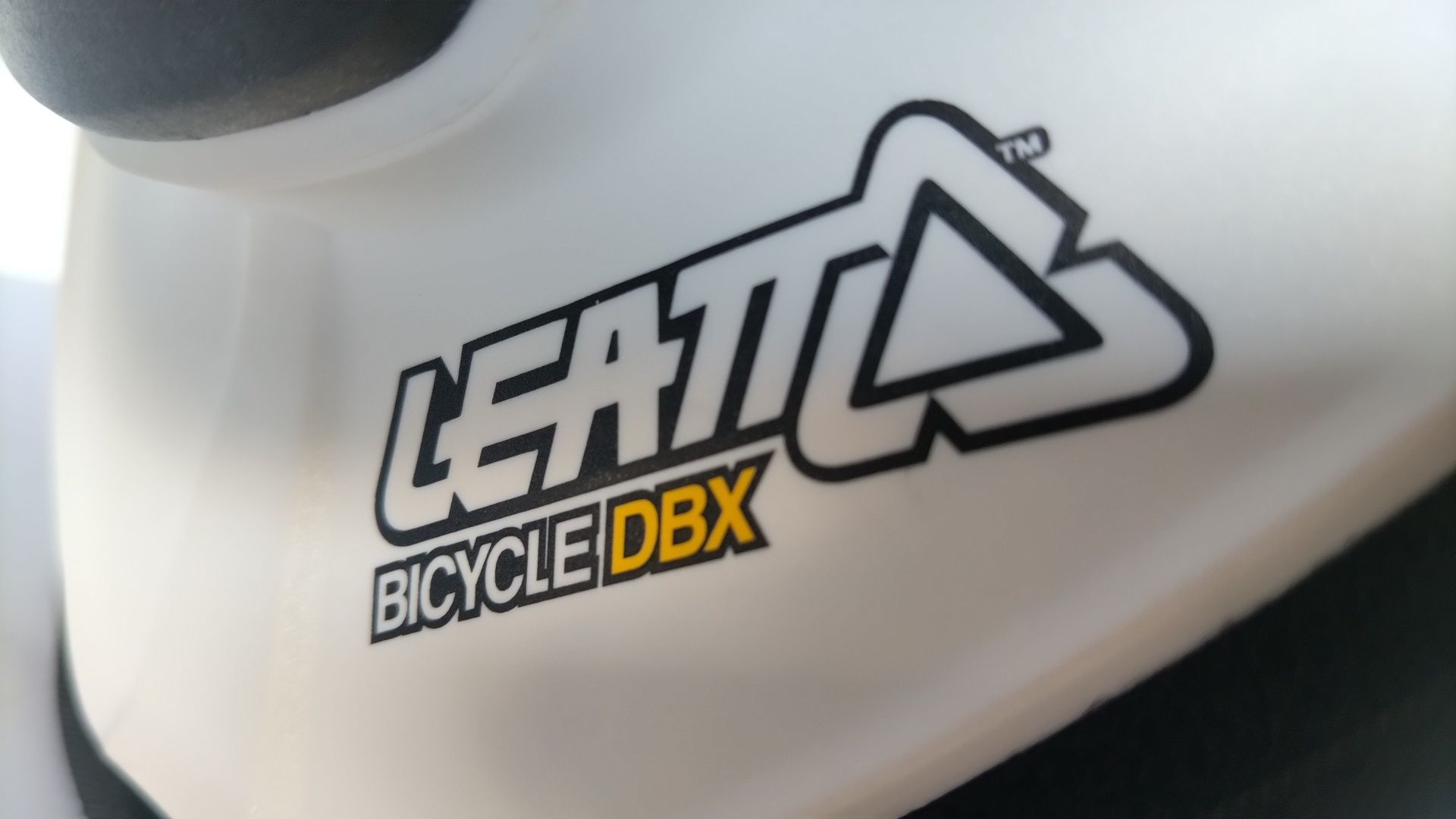 Protector Cervical Leatt Brace Bycicle DBX