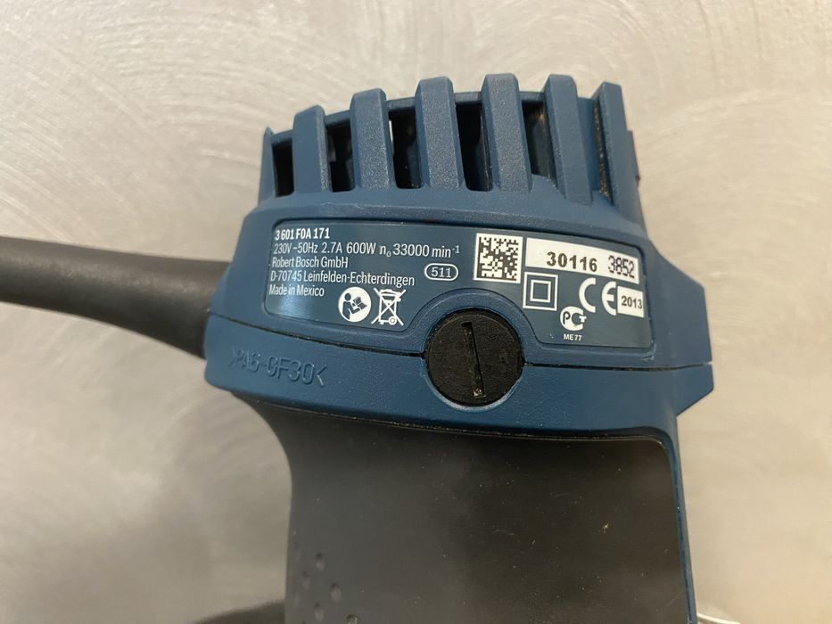 Фрезер Bosch GKF 600