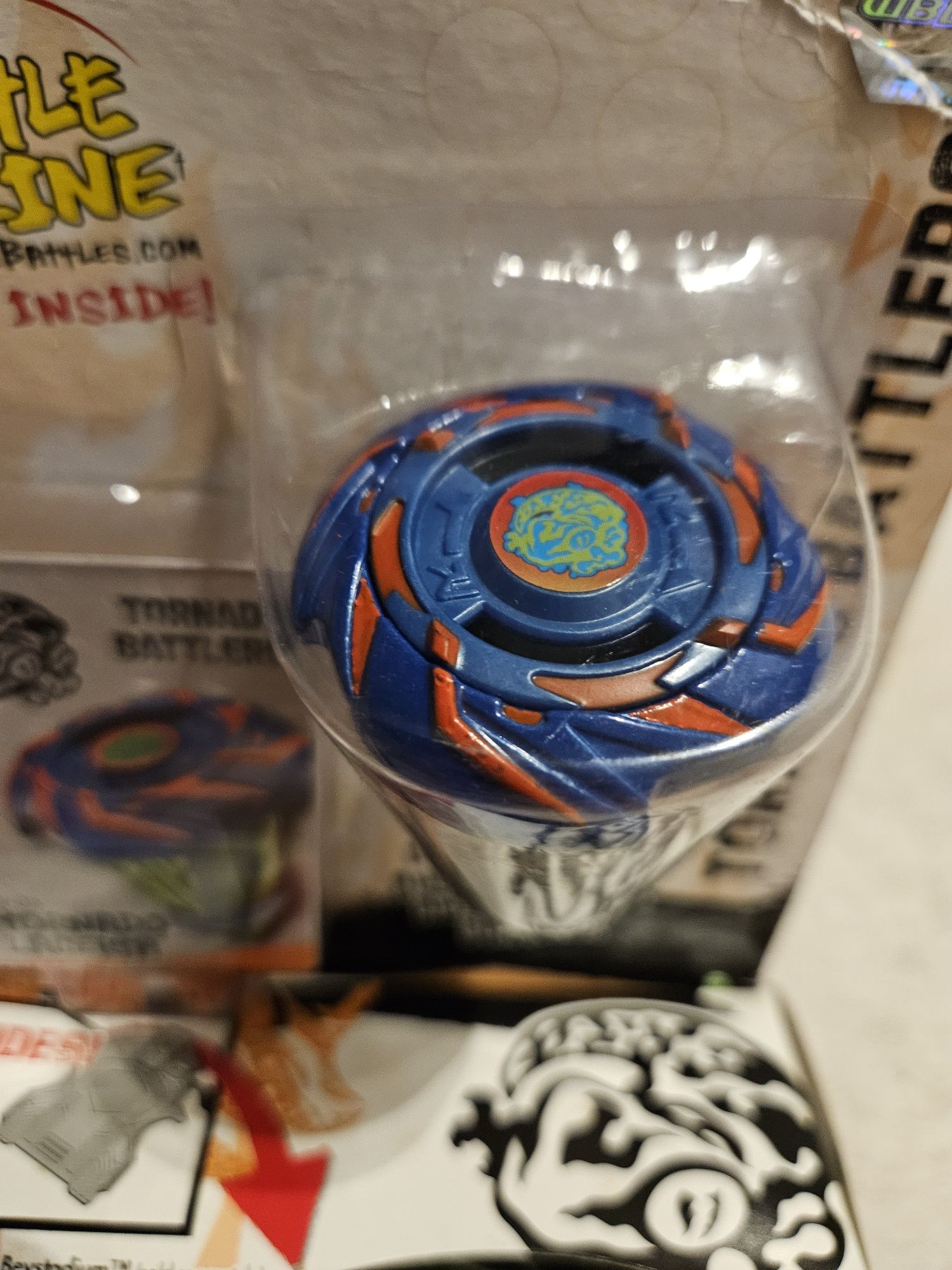 2011 Beyblade XTS Tornado Lacerta Hasbro WBBA
X-06 Tornado Lacerta - T