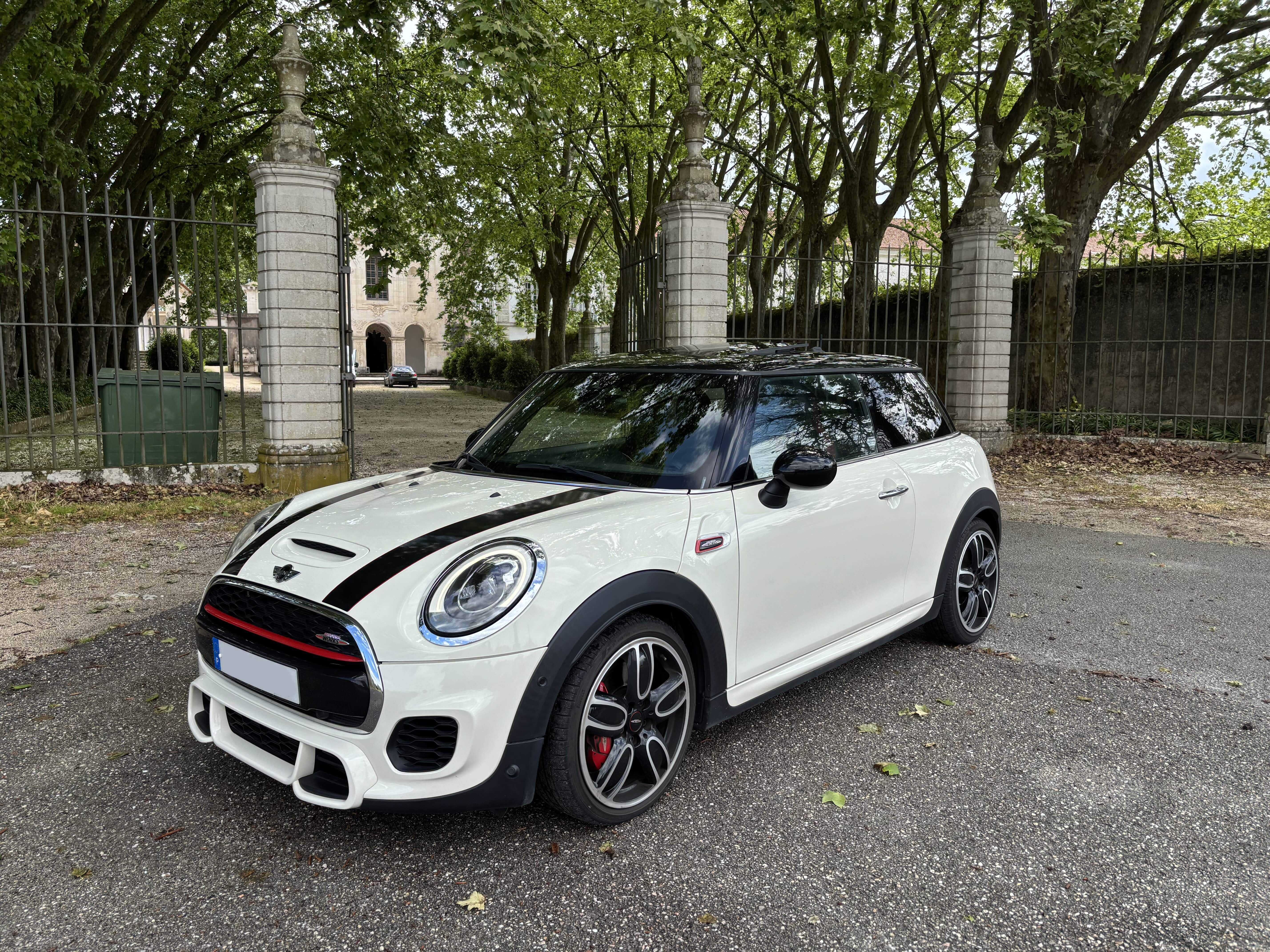 Mini John Cooper Works – 231cv – 56 mil km – Nacional - 11/2018