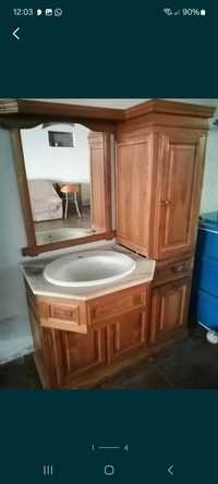 Móvel lavatório em madeira