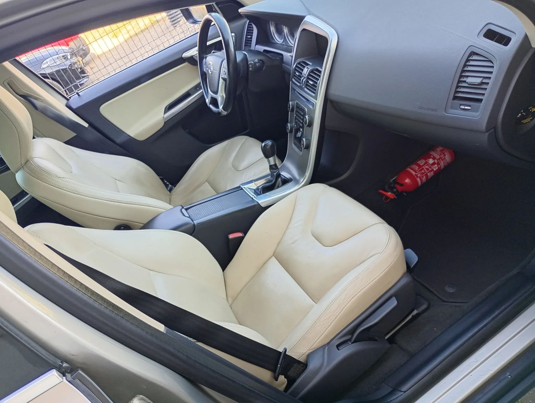 Volvo XC 60 D3 Xenon skóra nawi