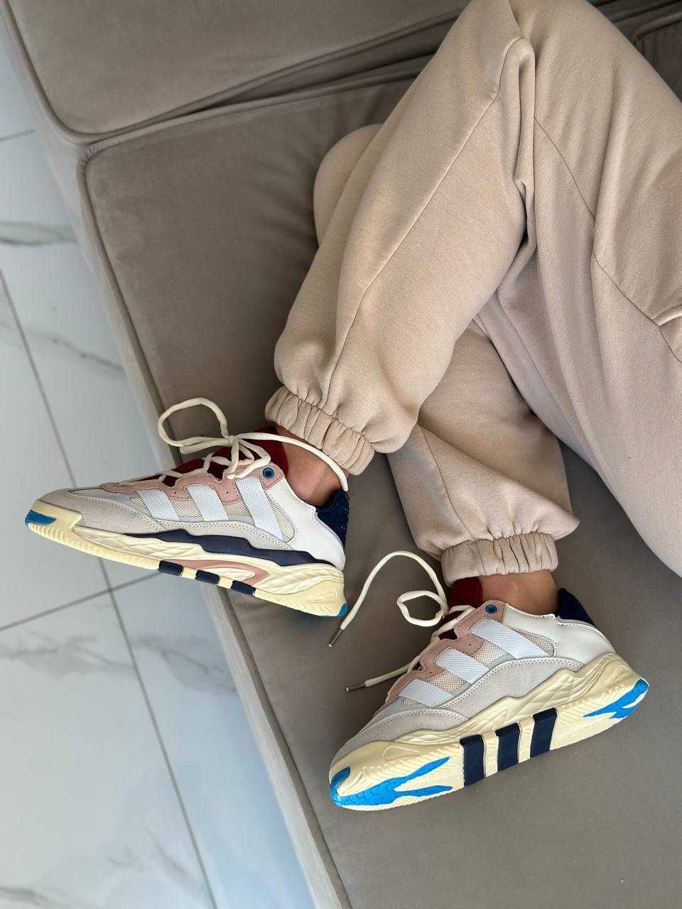 Кроссовки Adidas Ozweego женские Адидас Adidas Gazelle/ Adidas Iniki