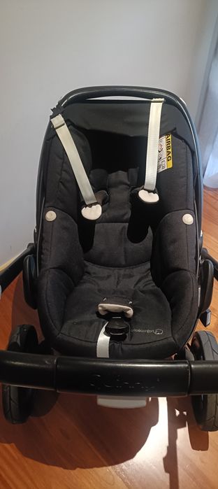 Carro de passeio bebe Quinny