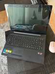 Laptop Lenovo (AMD A8, 6 gb RAM, HDD 1 TB)
