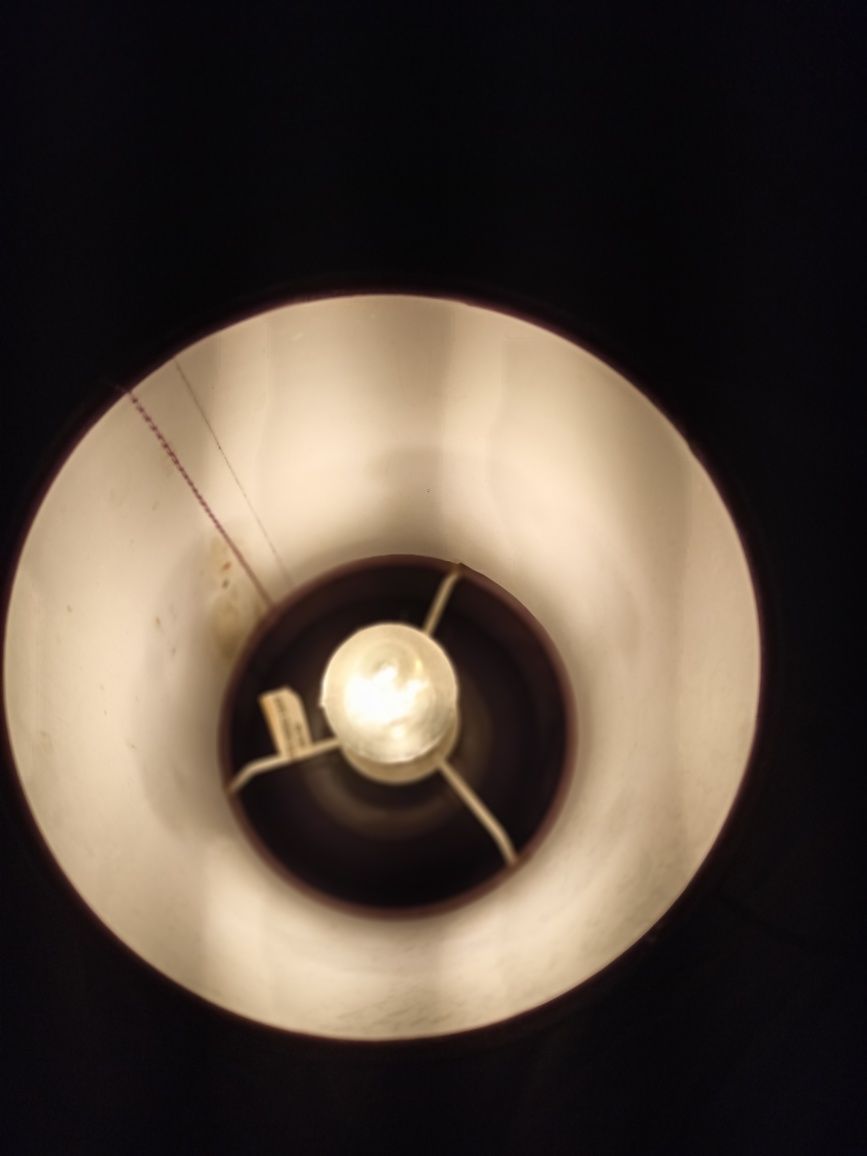 Fioletowa lampka nocna