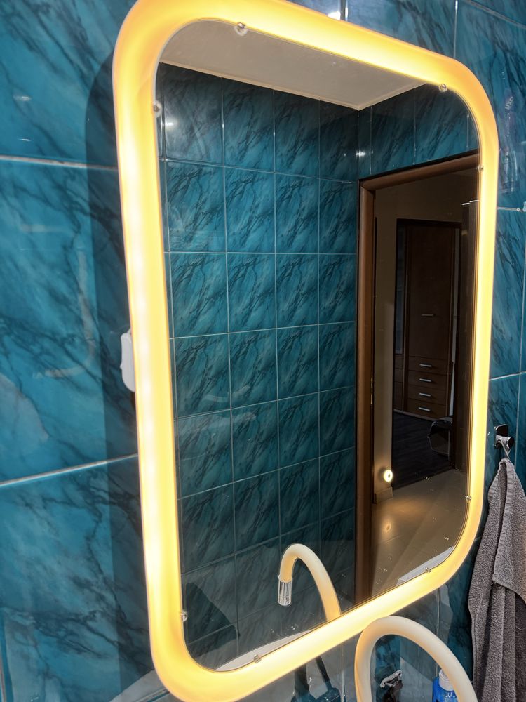 Lustro łazienkowe led