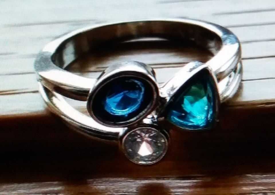 Anel Aço Prateado c/ Pedras Azuis NOVO - Saldos