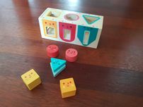 Sorter Figur Geometrycznych Janod Shapes Box dla Dzieci