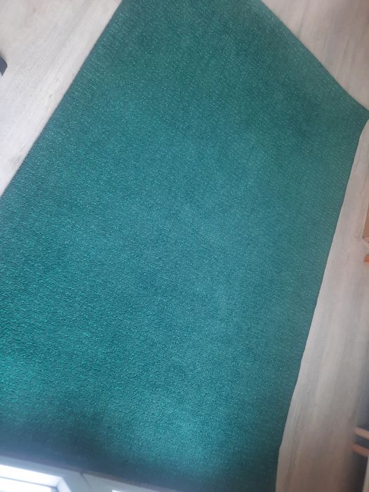 Tapete de pelo curto verde