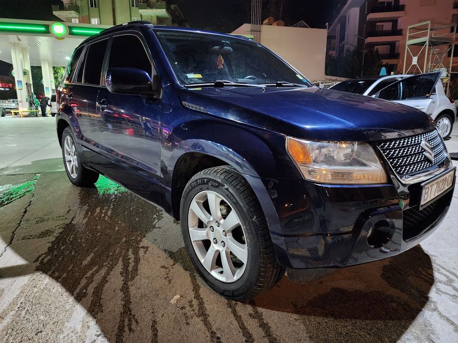 Suzuki Grand Vitara 2011, avtomat,  2.4.