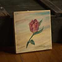 Malowany kafel z 1946roku tulipan