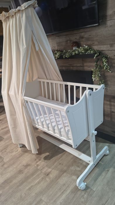 Kołyska  bujana na kółkach 40 x 90