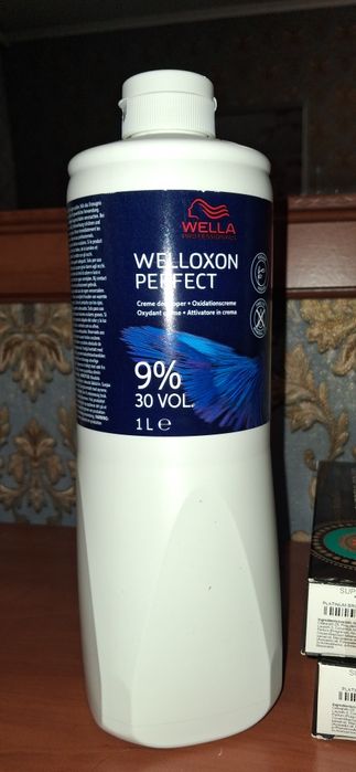 Фарба для волосся Farmavita, Brellil а також окисники Wella , Farmavit