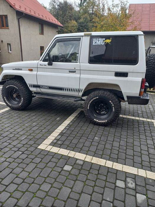 Toyota land cruiser LJ 70 z pełnym wyposażeniem