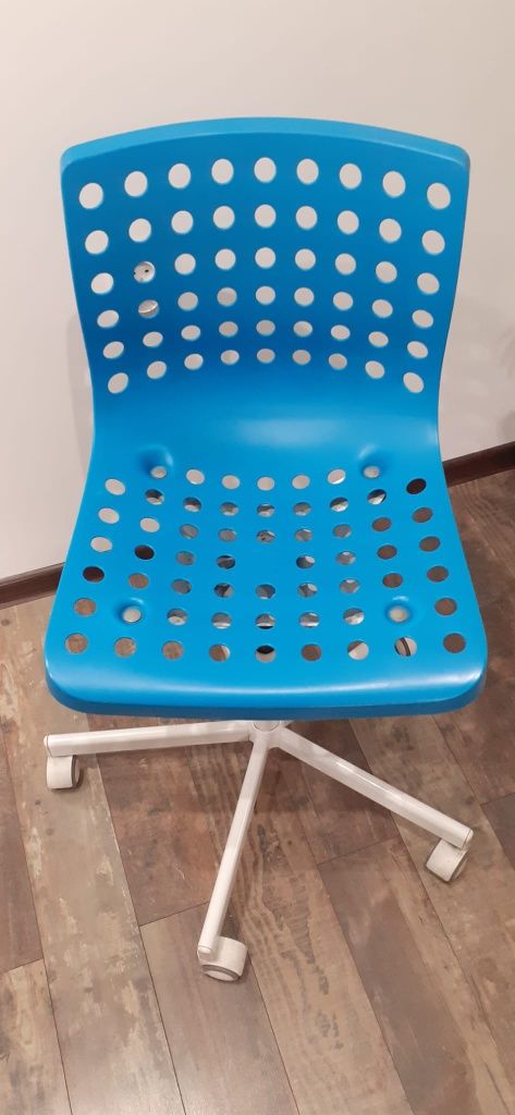 Krzesło IKEA  młodzieżowe dziecięce szkolne biurkowe