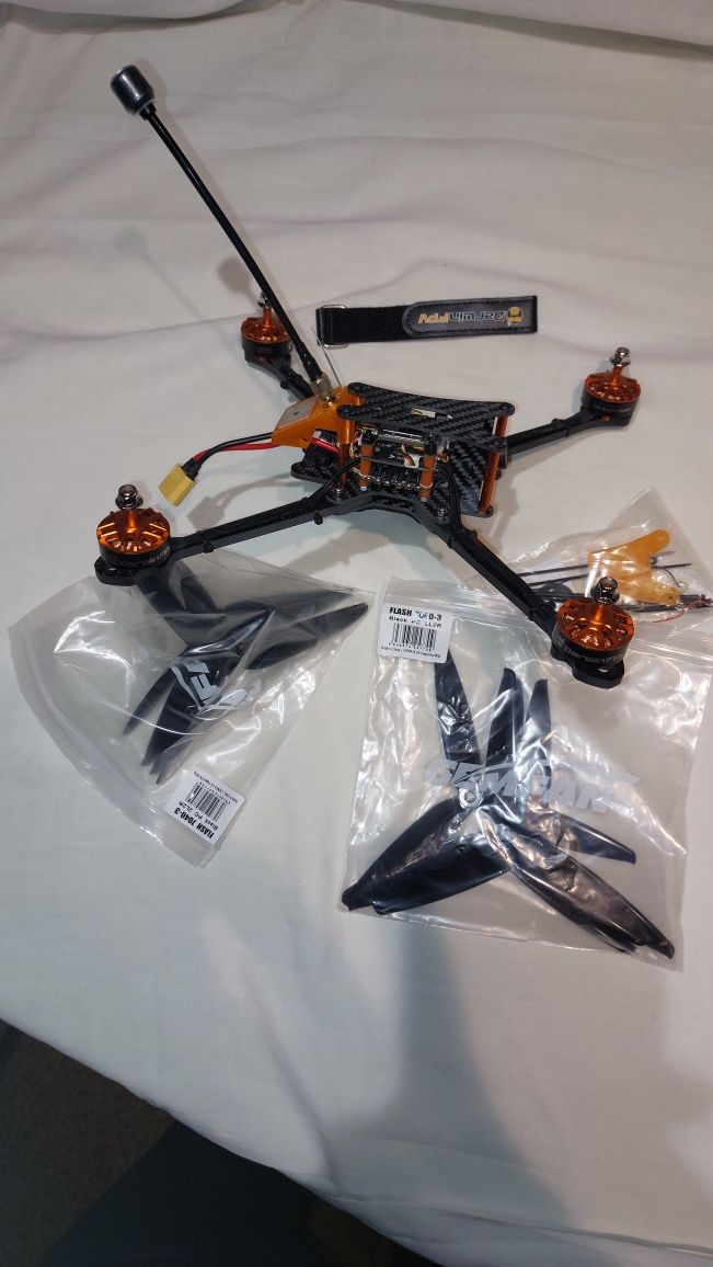 Dron Darwin 7 cali