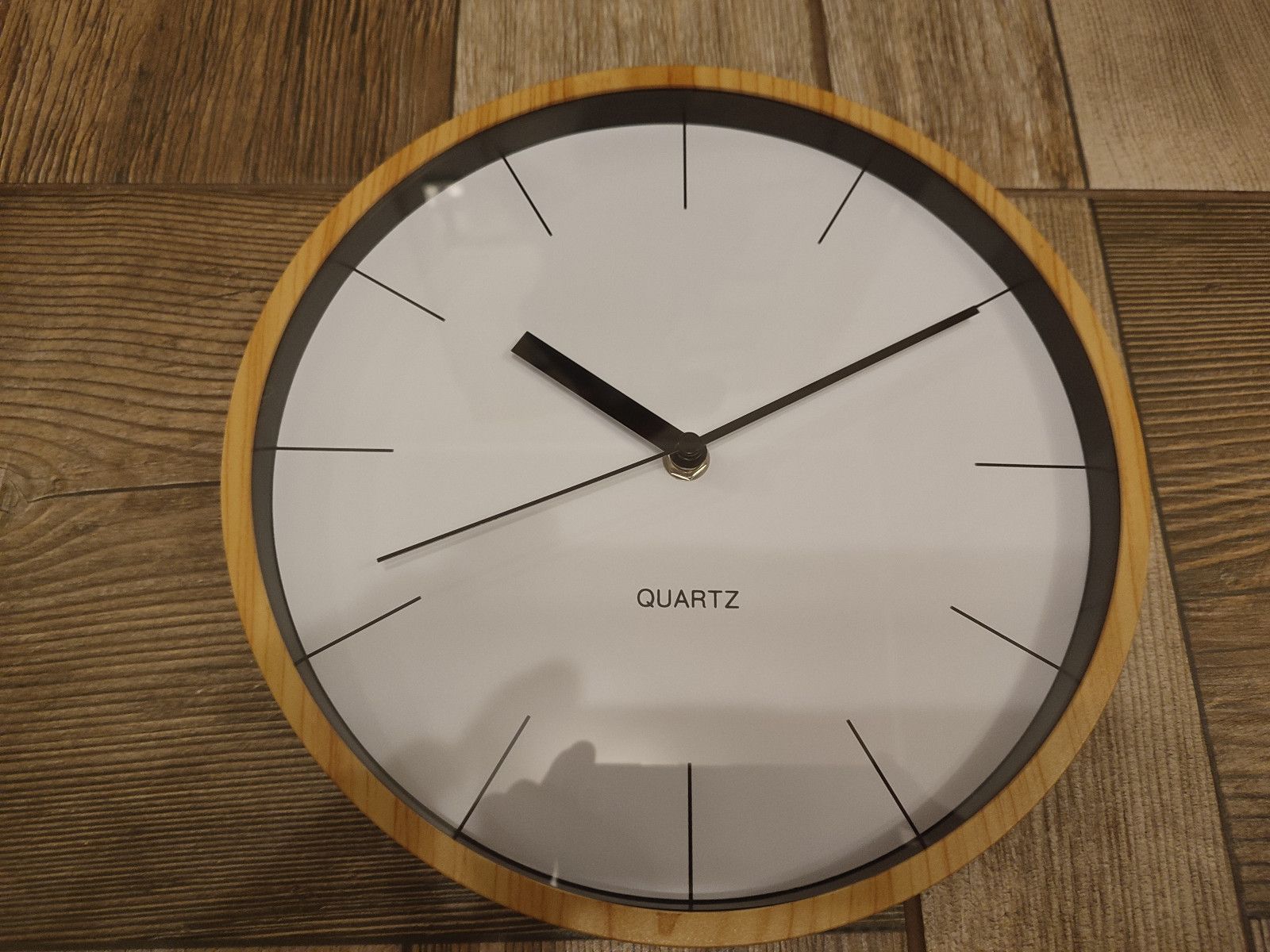 Nowy jasny zegar ścienny 30 cm