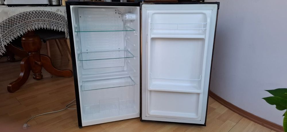 Lodówka Mała brązowa