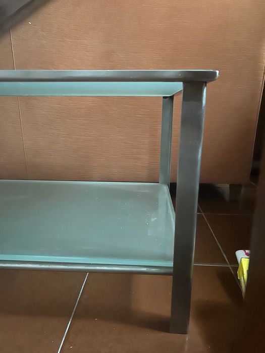 Mesa de centro em vidro