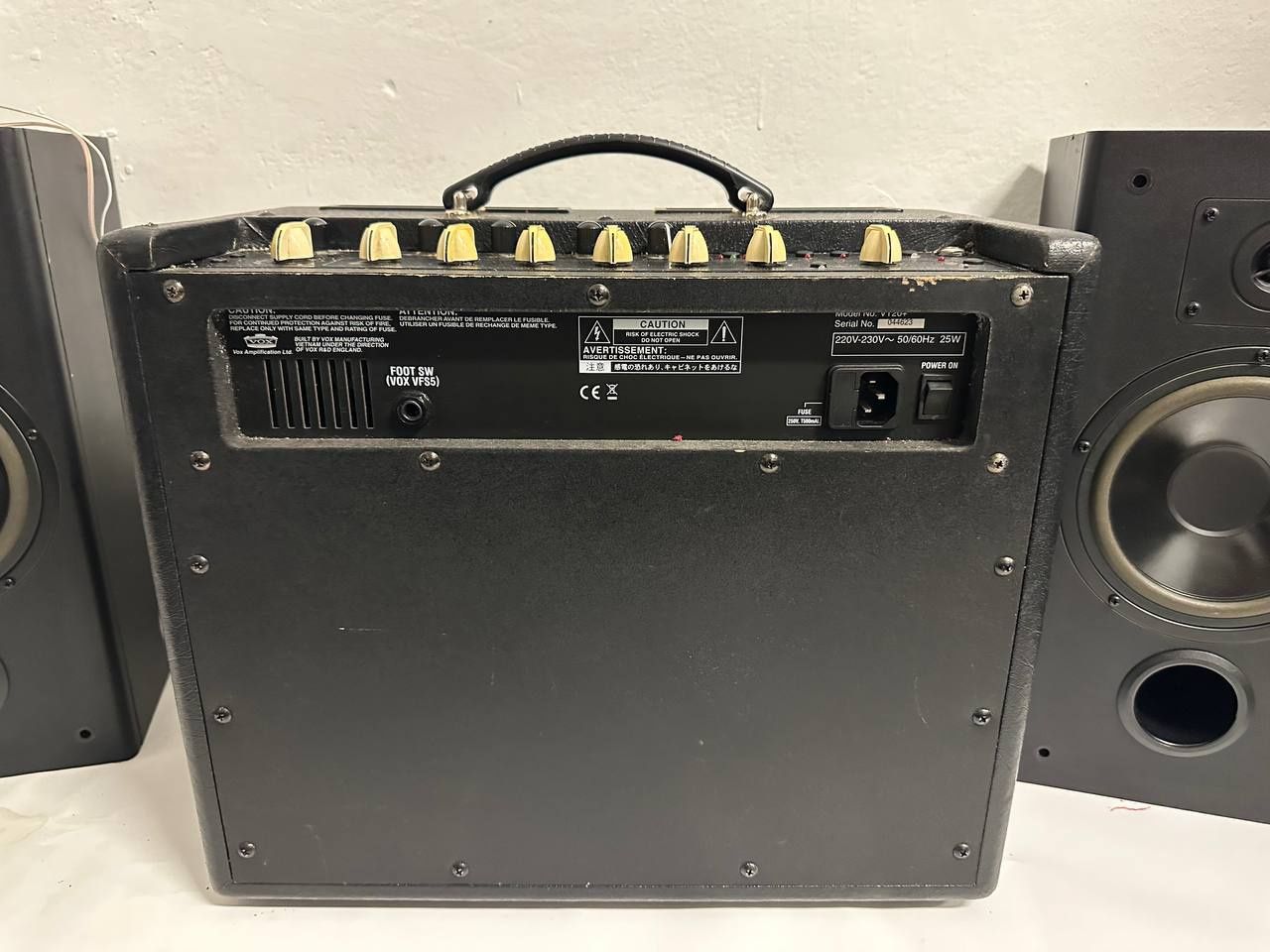 Wzmacniacz combo gitarowo VOX VT20+