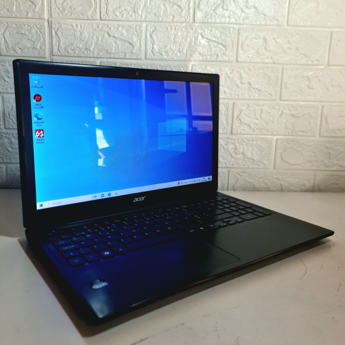 ACER V5-571 i3/ SSD 250GB/ 8GB RAM/ muito estimado