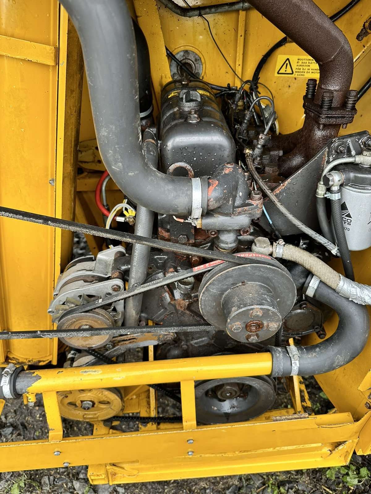 Sampo Rosenlew  580 600 , Сампо комбайн зерновий