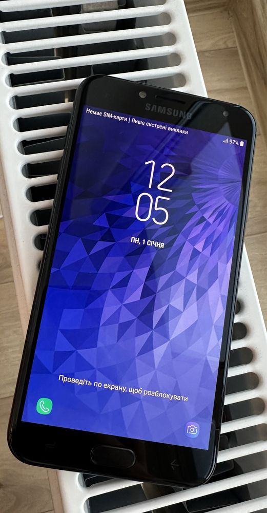 Продам телефон Samsung j400f робочий