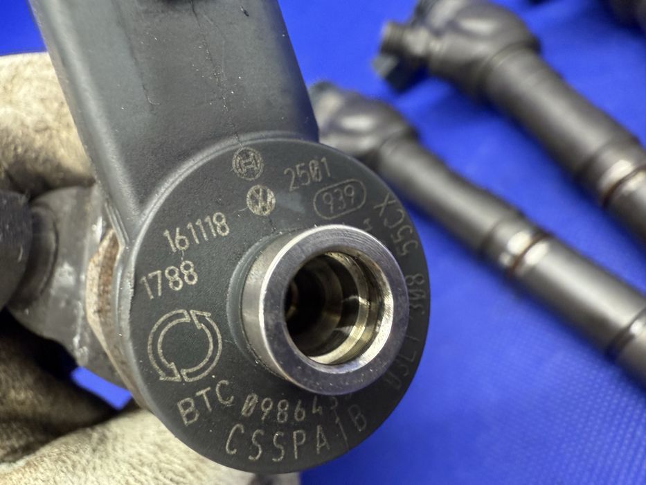 SKODA VW SEAT AUDI 2.0 TDI CGL Wtryskiwacze paliwa