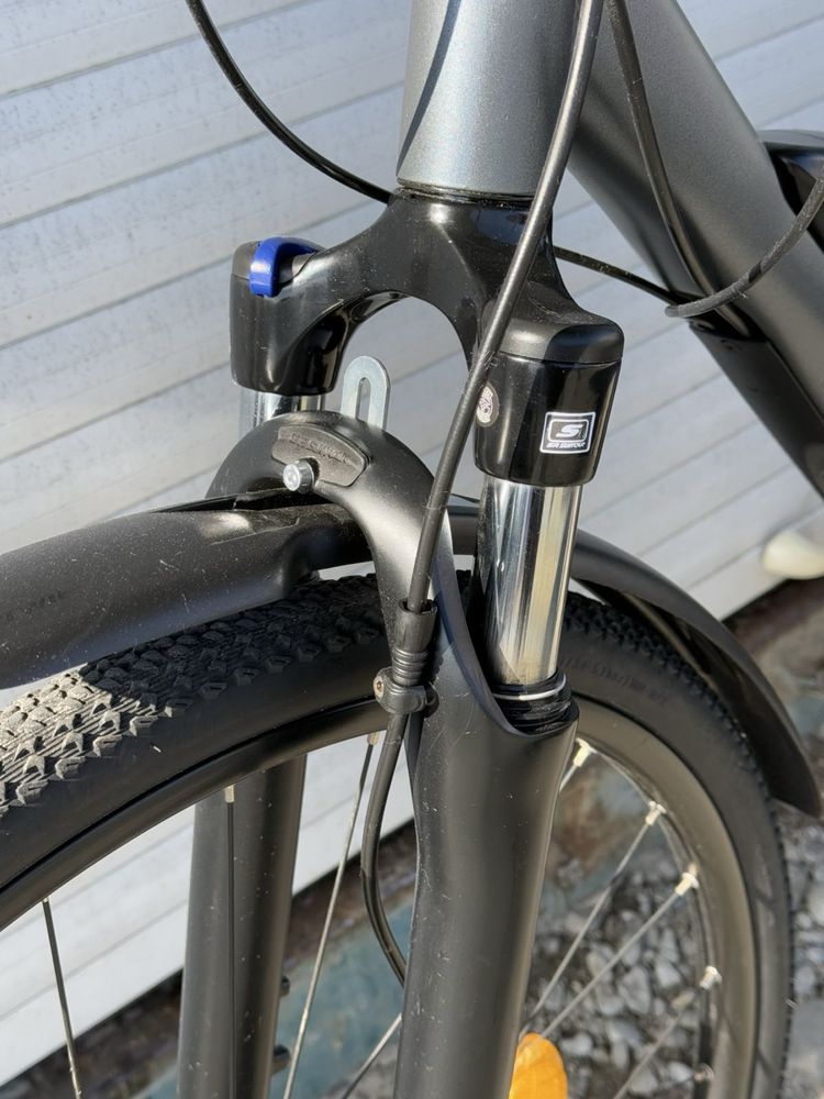 Btwin Riverside E електровелосипед дорожній міський шосейний турист