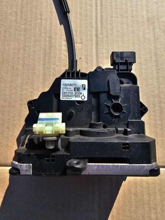 Zamek Drzwi Lewy Przód Opel Meriva B EUROPA 6 Pinów Symbol EE